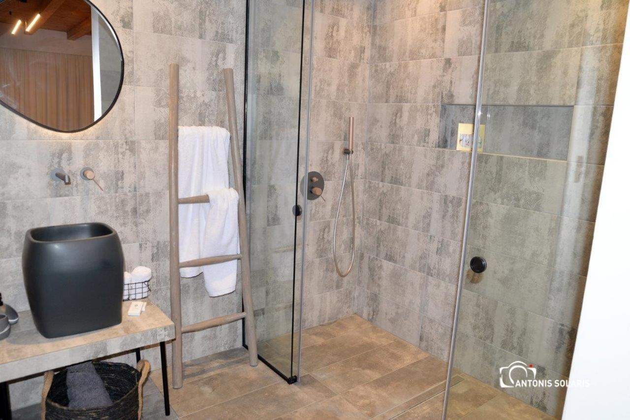 Nisaki Hotel & Elite Suites エルムポリ エクステリア 写真