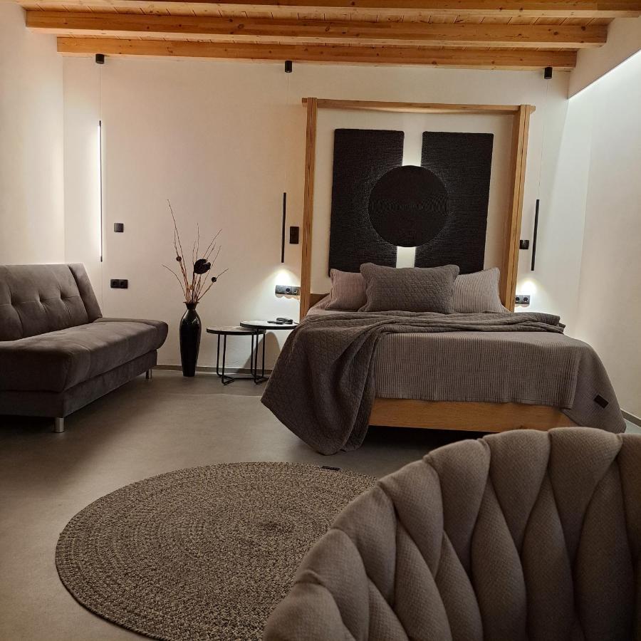 Nisaki Hotel & Elite Suites エルムポリ エクステリア 写真