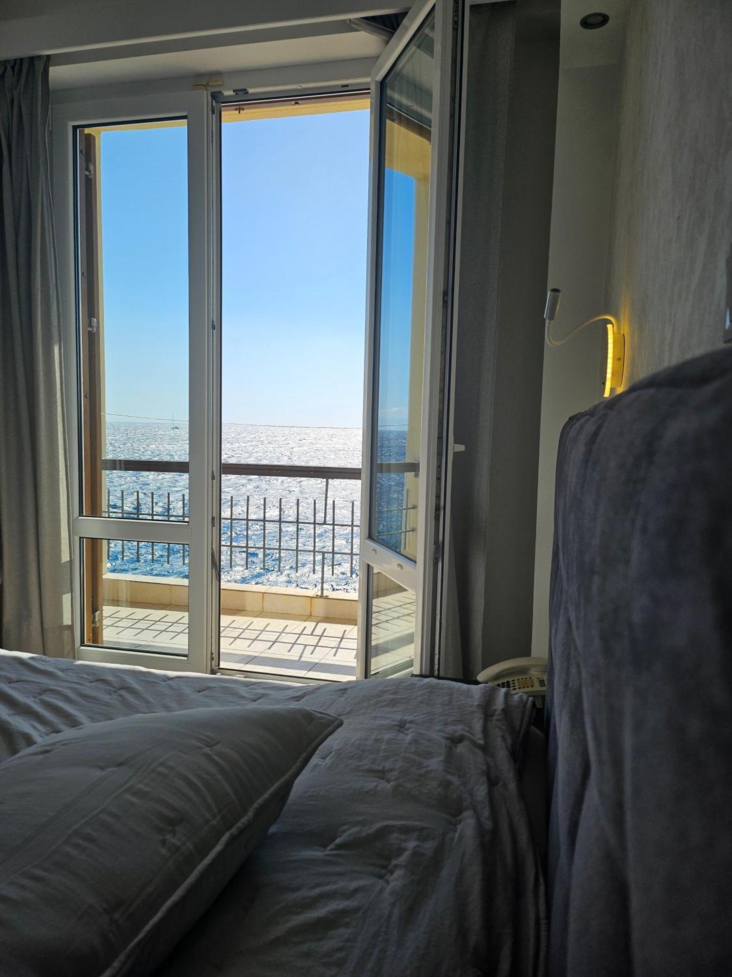 Nisaki Hotel & Elite Suites エルムポリ エクステリア 写真